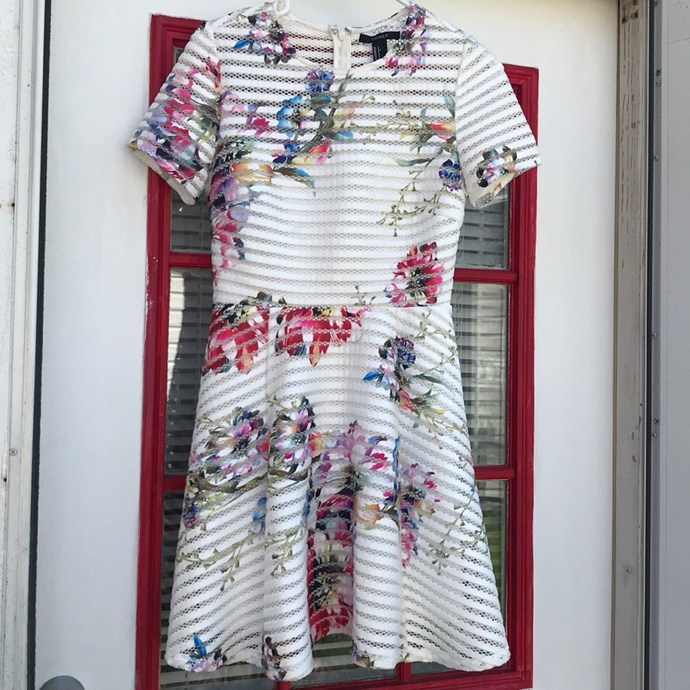 Cute summer dress!